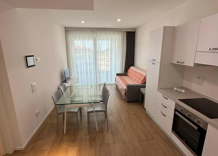 Marina - Agenzia Cocal * Caorle